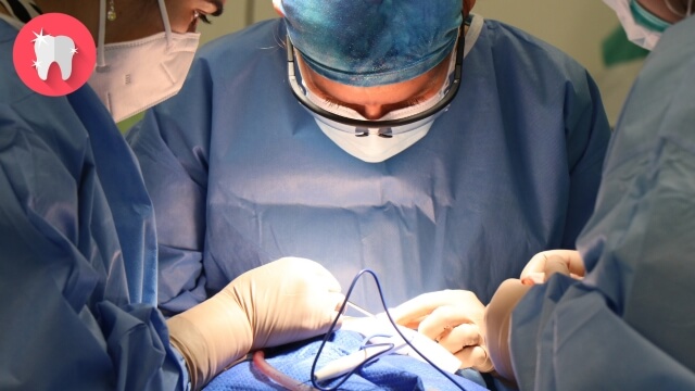 Oralchirurgie in der Zahnarztpraxis DR. Stein in Recklinghausen